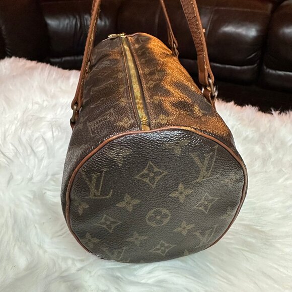 ❌SOLD❌ Authentic Louis Vuitton Monogram Papillon 30 Handbag - Picture 5 of 15